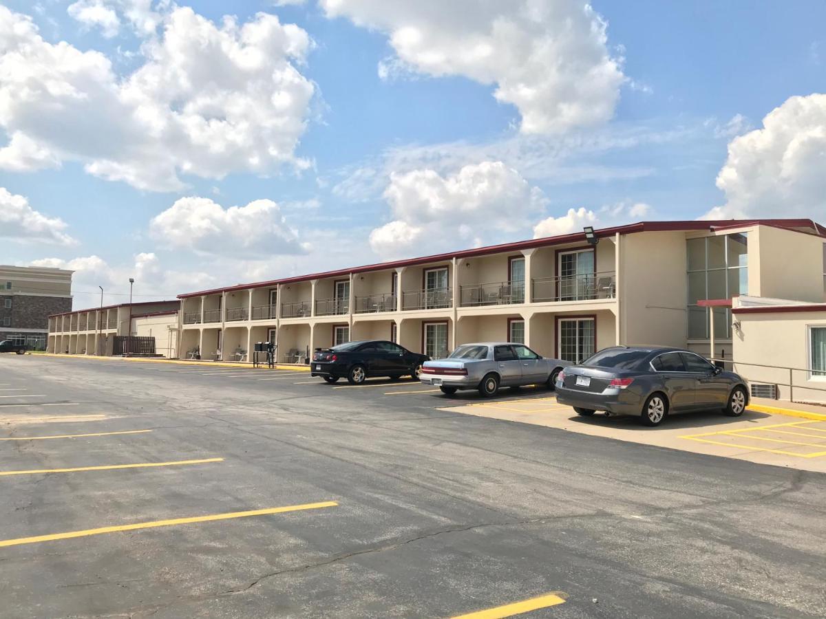 Days Inn By Wyndham Joplin Ngoại thất bức ảnh