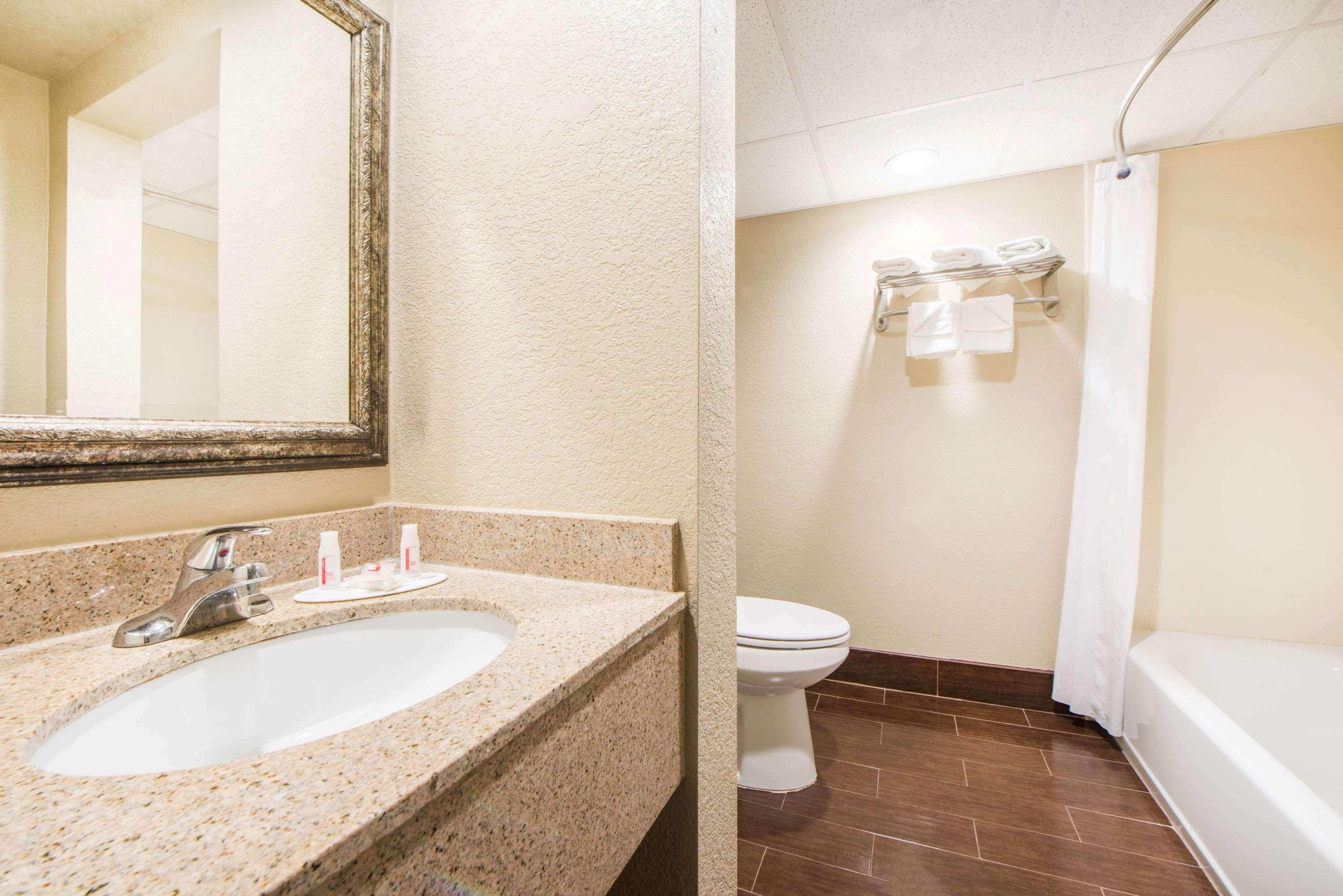 Days Inn By Wyndham Joplin Ngoại thất bức ảnh