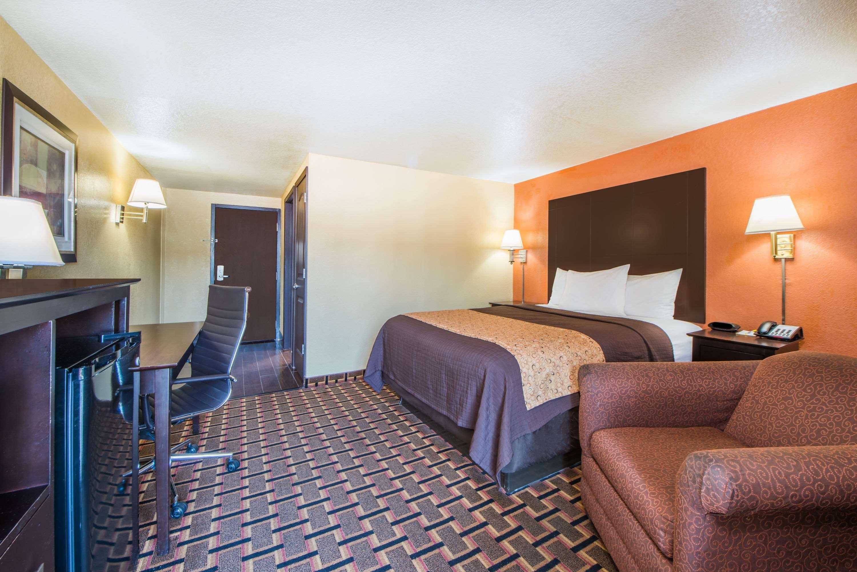 Days Inn By Wyndham Joplin Ngoại thất bức ảnh
