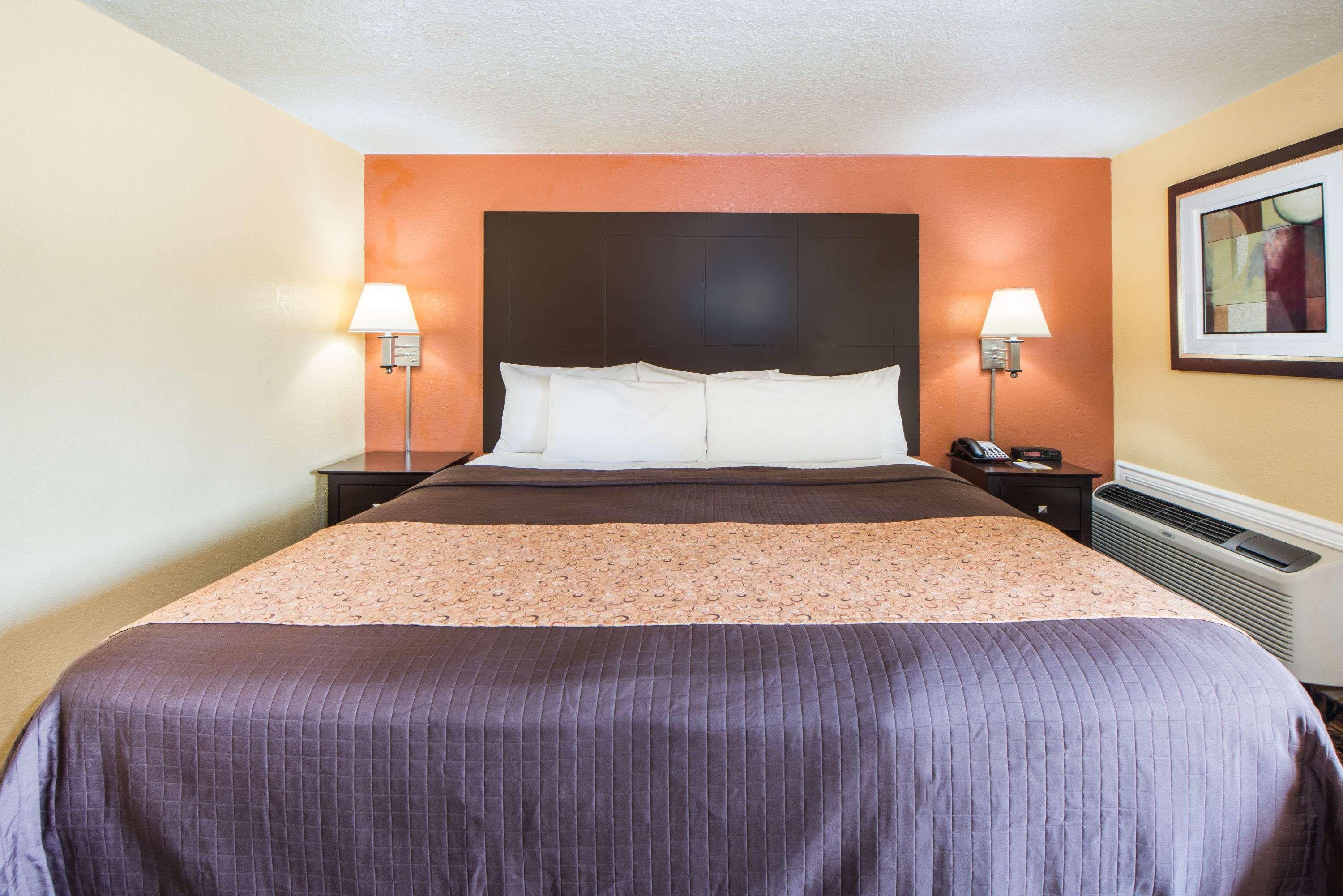 Days Inn By Wyndham Joplin Ngoại thất bức ảnh