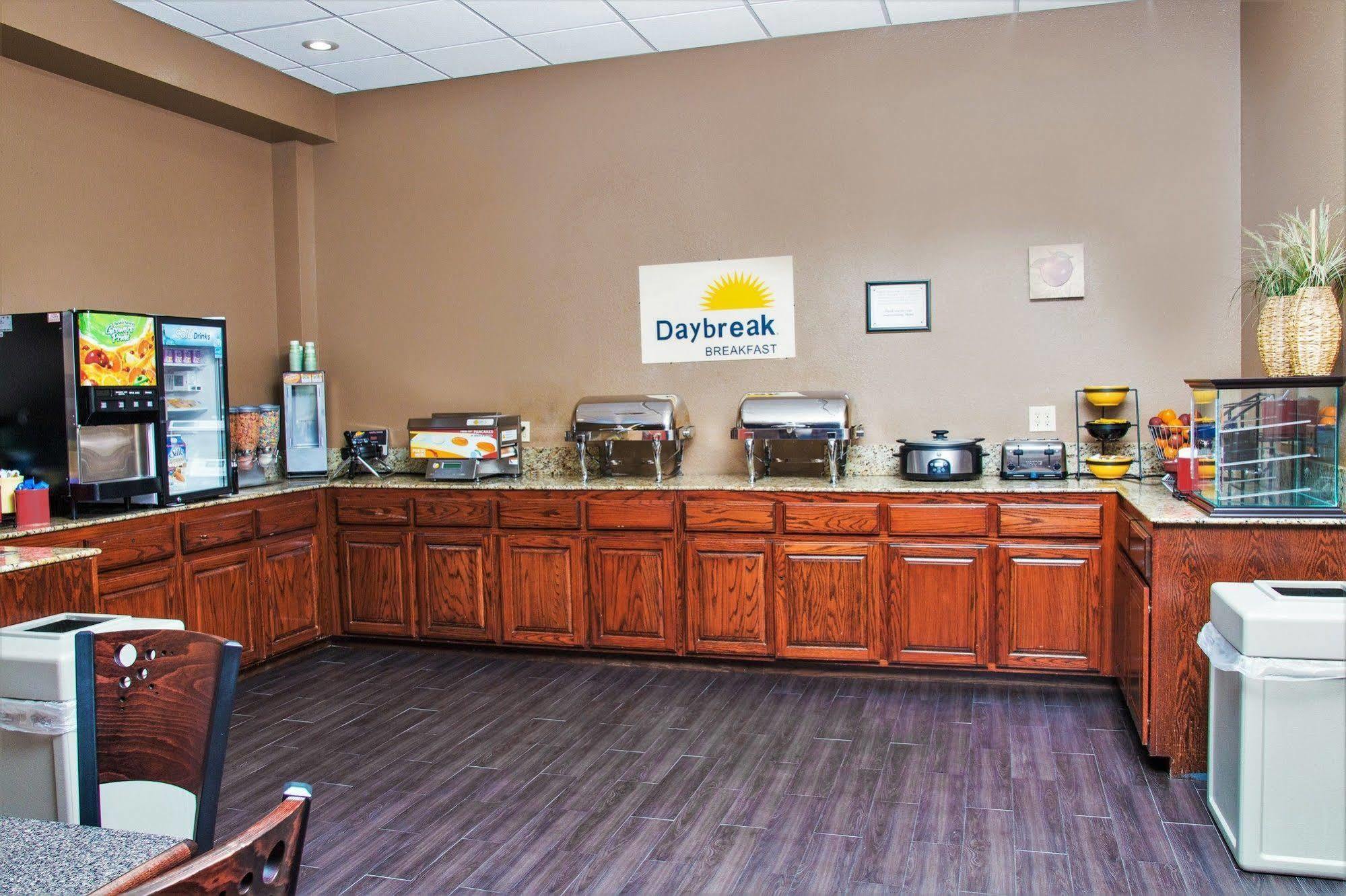 Days Inn By Wyndham Joplin Ngoại thất bức ảnh